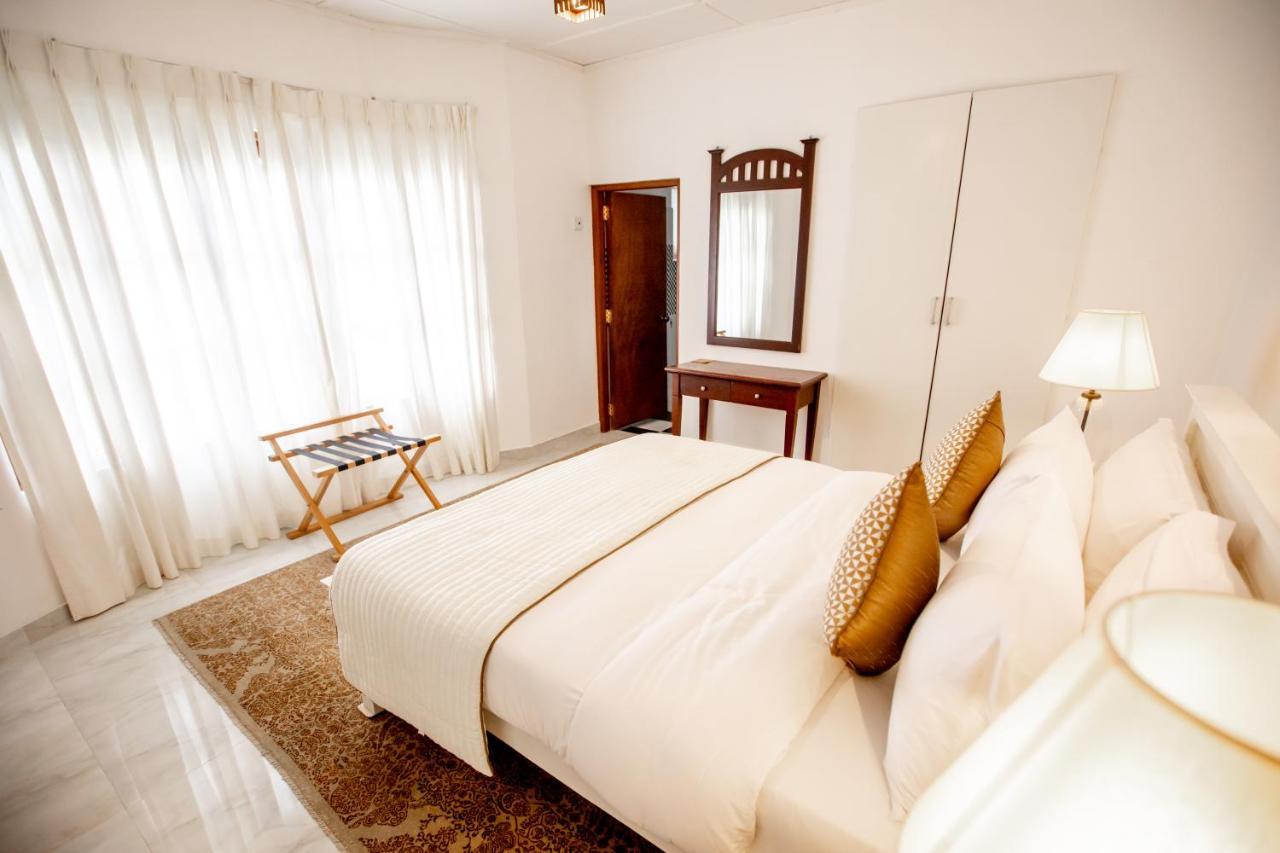 Отель Manuel Manor Labugolla Экстерьер фото