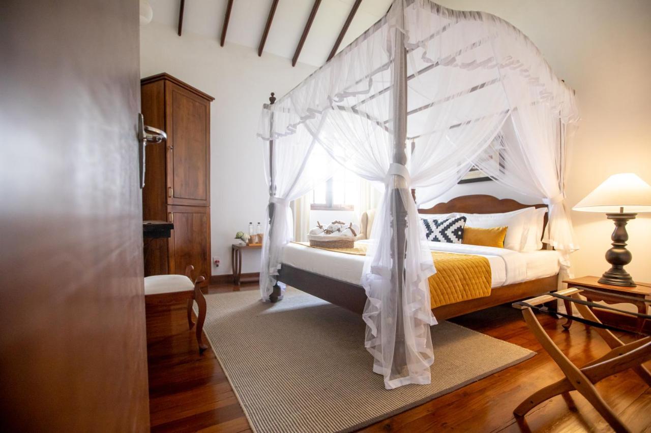 Отель Manuel Manor Labugolla Экстерьер фото