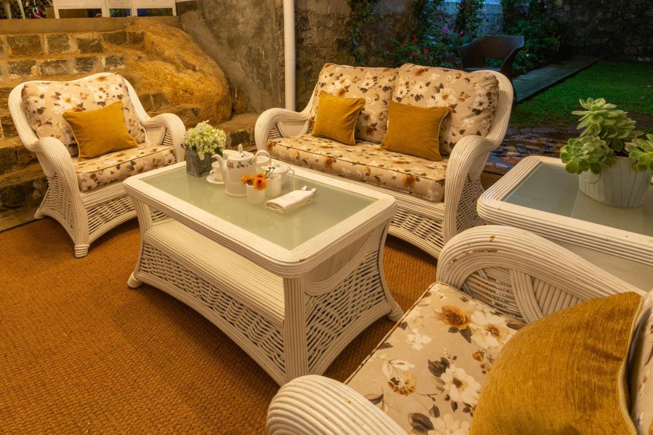 Отель Manuel Manor Labugolla Экстерьер фото