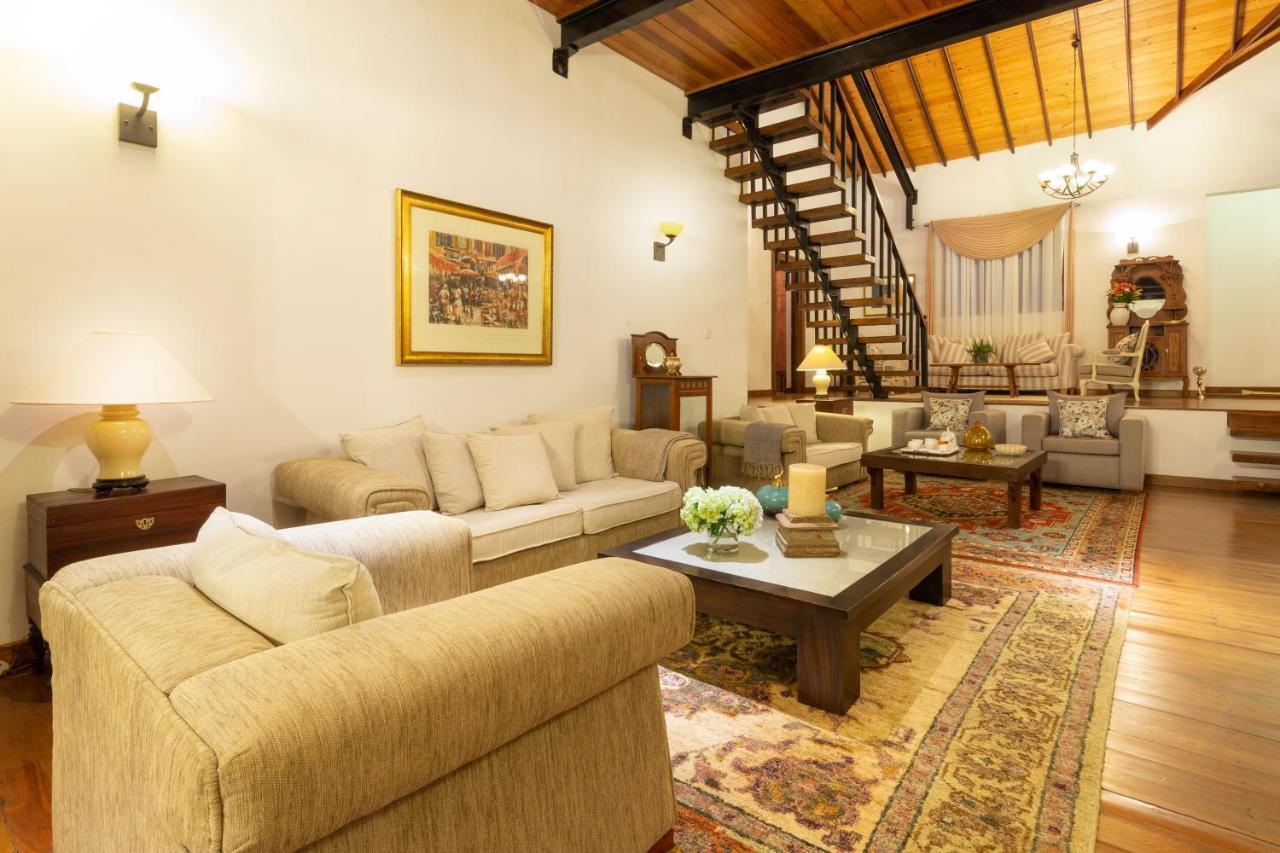 Отель Manuel Manor Labugolla Экстерьер фото